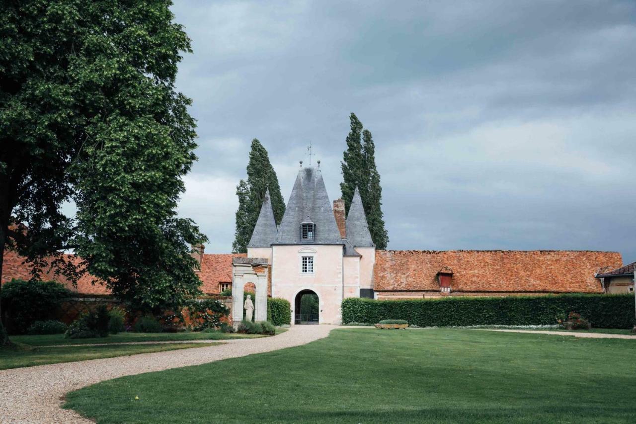 Le Chateau De Bonnemare - Bed And Breakfast Radepont Exterior photo